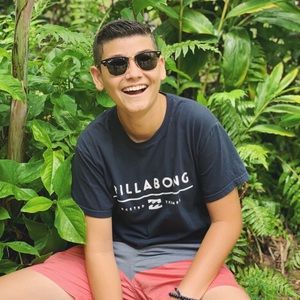 Meet your Posher, Dιego